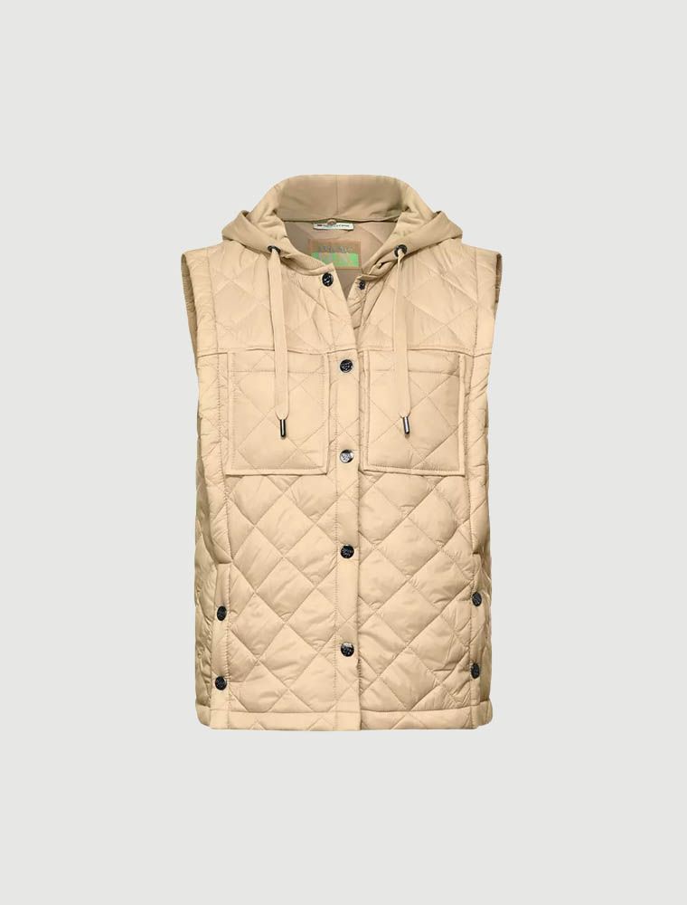 Gilet orders street one